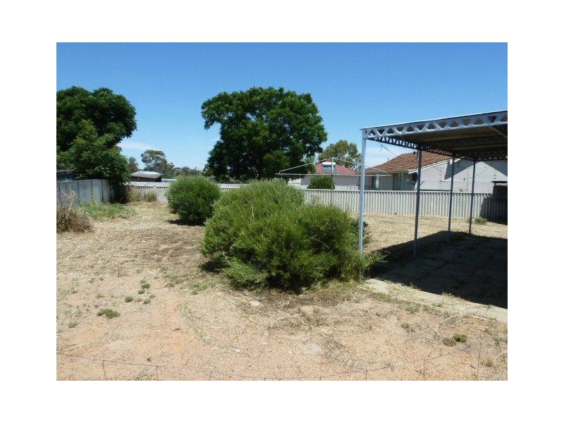 26 Gillett Street, Quairading WA 6383