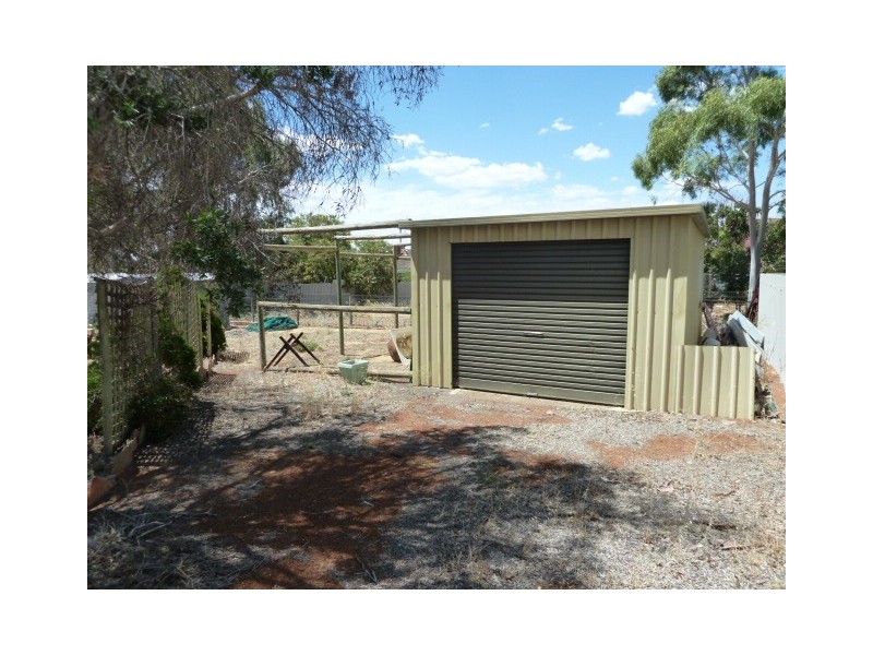22 Dall Street, Quairading WA 6383