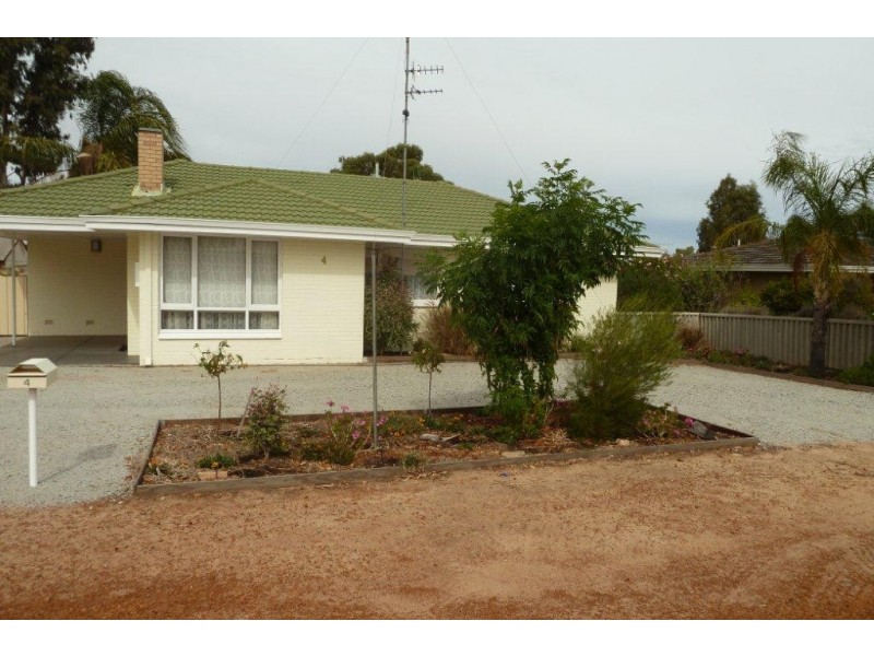 4 Avon Street, Quairading WA 6383
