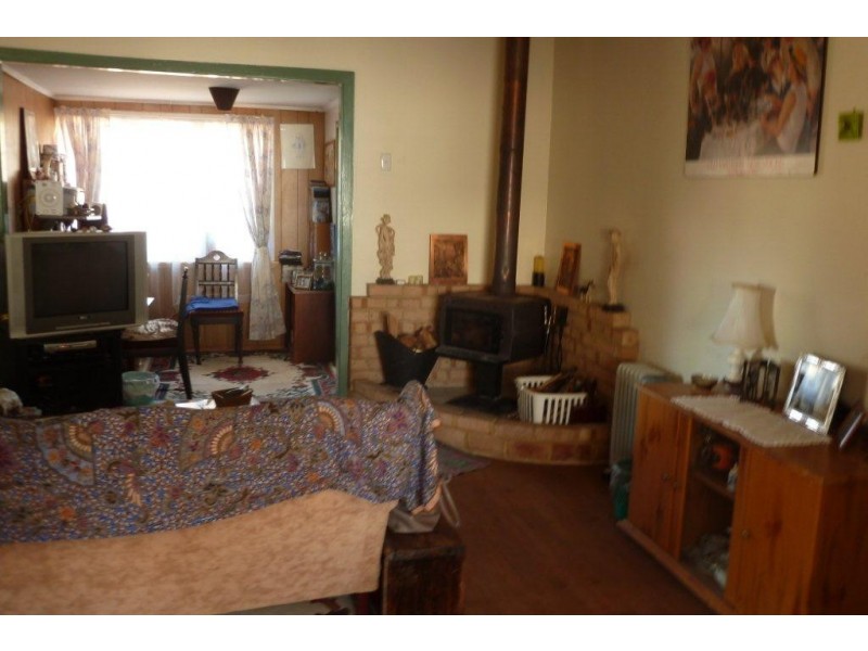 30 McLennan Street, Quairading WA 6383