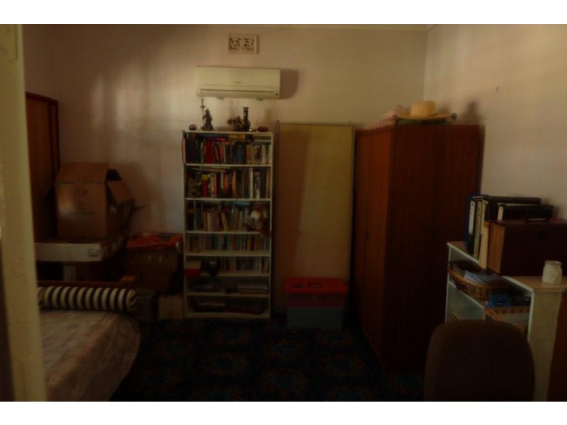 30 McLennan Street, Quairading WA 6383