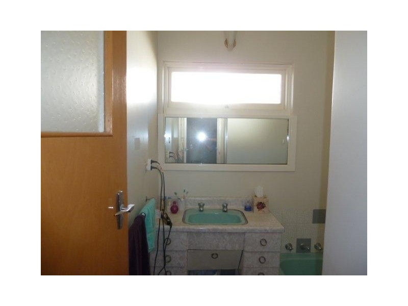 108 McLennan Street, Quairading WA 6383