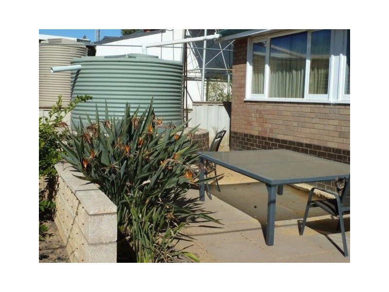 108 McLennan Street, Quairading WA 6383