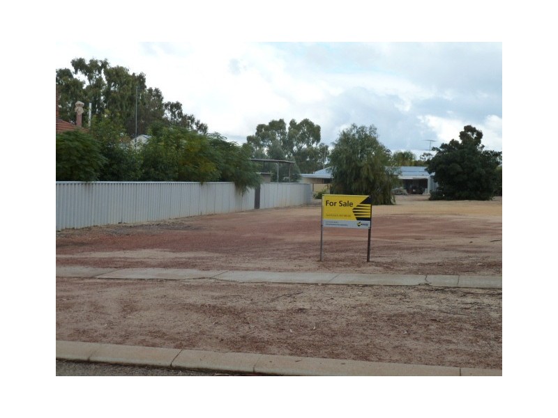 27 Forrest Street, Quairading WA 6383