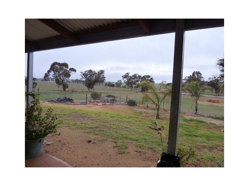 33 Ashton Street, Quairading WA 6383