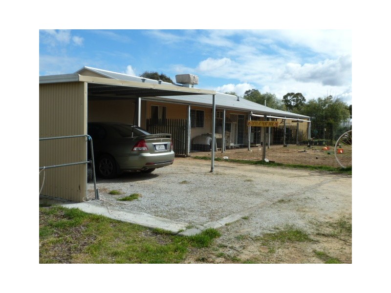 33 Ashton Street, Quairading WA 6383