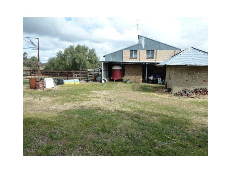 33 Ashton Street, Quairading WA 6383