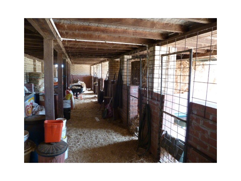 33 Ashton Street, Quairading WA 6383