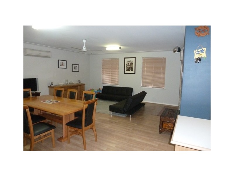 11 and 13 Powell Crescent, Quairading WA 6383