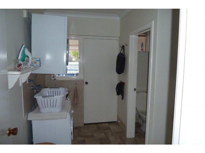 11 and 13 Powell Crescent, Quairading WA 6383