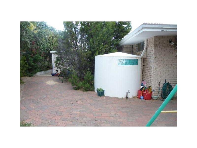 11 and 13 Powell Crescent, Quairading WA 6383