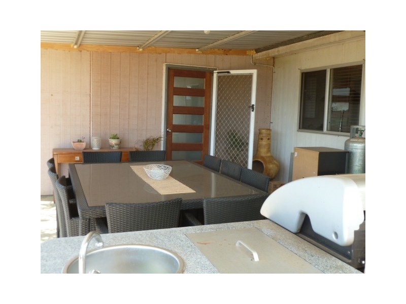 17 Ashton Street, Quairading WA 6383