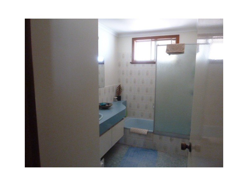 17 Ashton Street, Quairading WA 6383