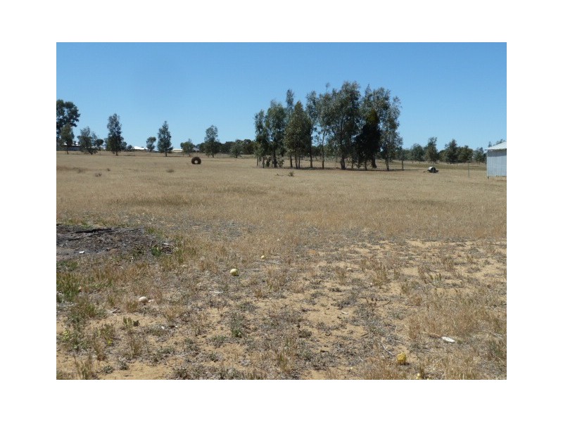 17 Ashton Street, Quairading WA 6383