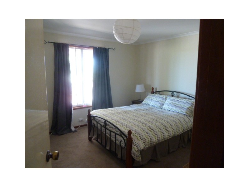 17 Ashton Street, Quairading WA 6383