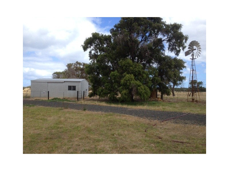 841 Ludlow Road North, Stirling Estate WA 6271