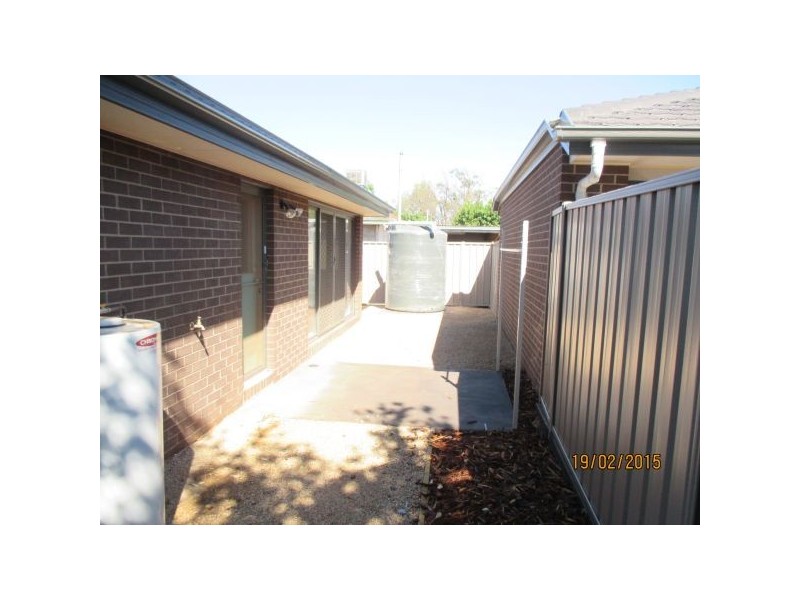 1/1 Slim Court, Tatura VIC 3616