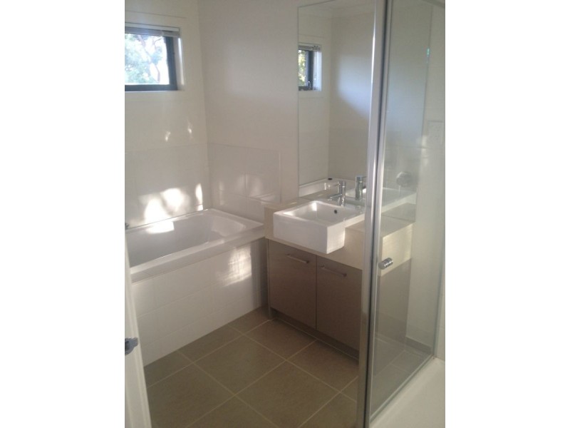 1/1 Slim Court, Tatura VIC 3616