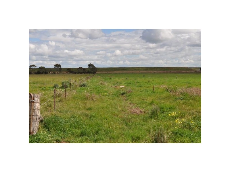 Lot 1 Basin, Tatura VIC 3616