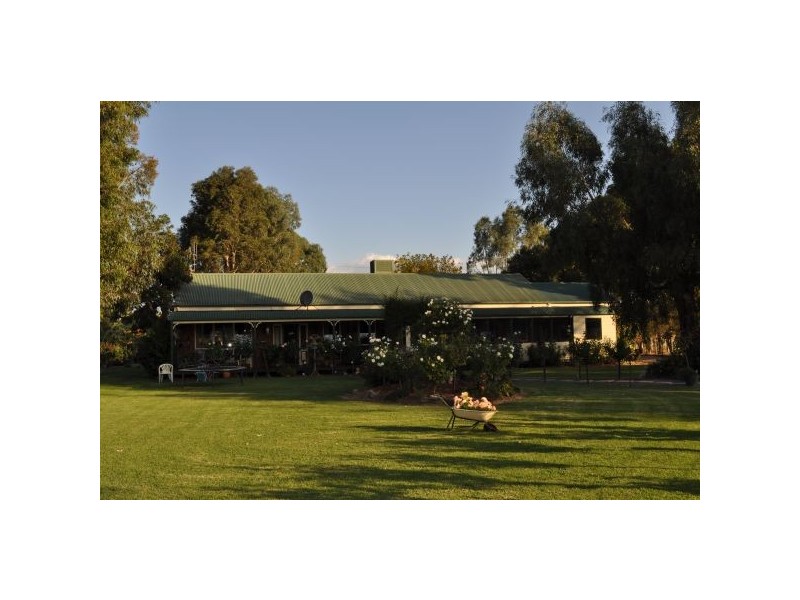 630 Lilford Rd, Mooroopna North West VIC 3616