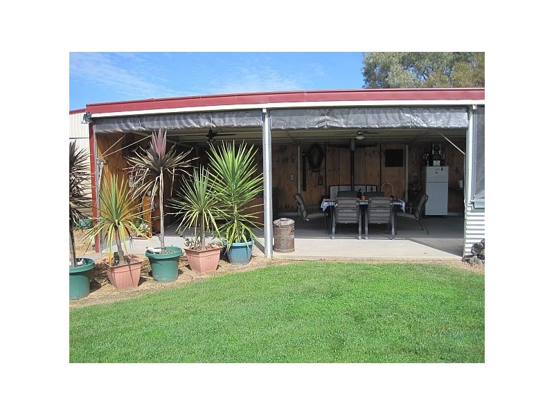 89 Sloleys Bridge Road, Numurkah VIC 3636