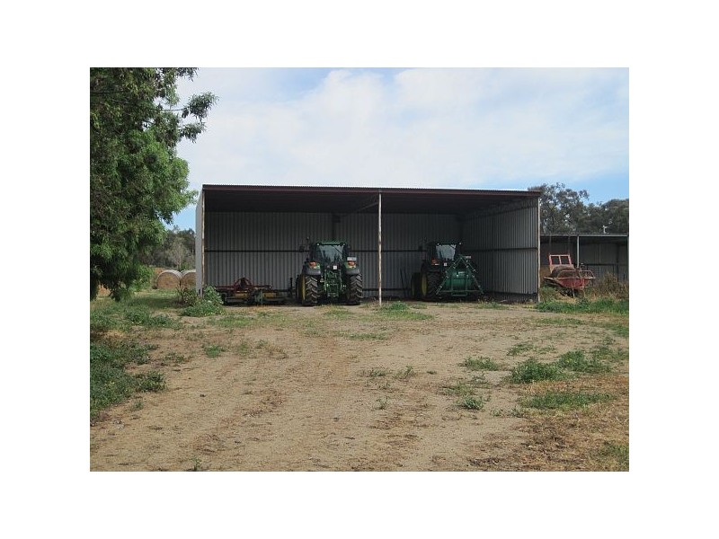 89 Sloleys Bridge Road, Numurkah VIC 3636
