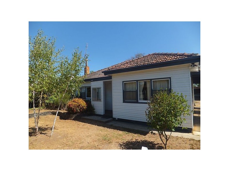 37 Hogan Street, Tatura VIC 3616
