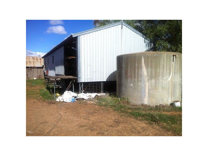 Carag Carag VIC 3623