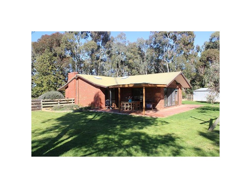 7 Murrays Lane, Murchison VIC 3610