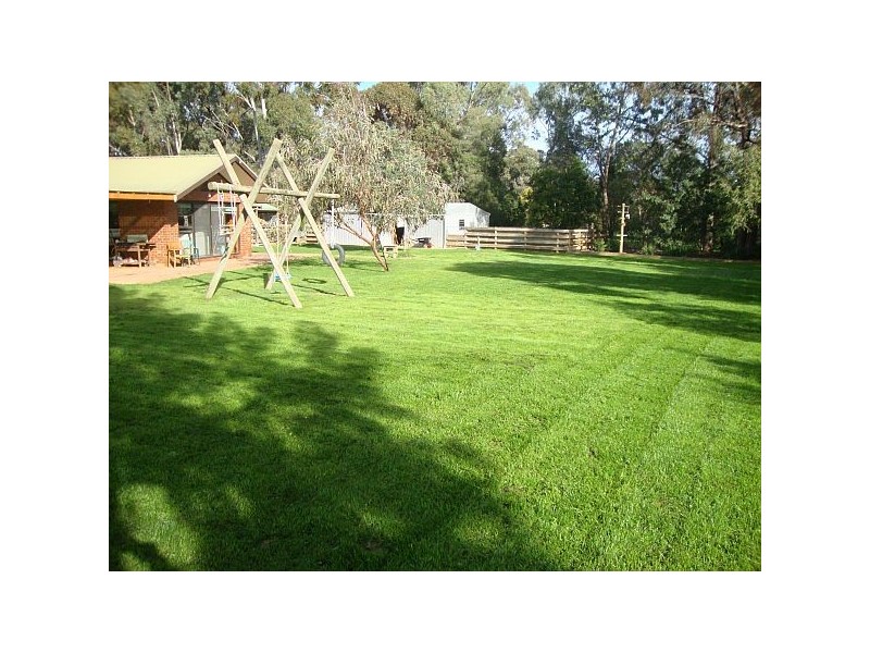 7 Murrays Lane, Murchison VIC 3610