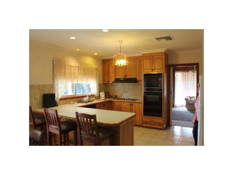 74 Howards Lane, Kyabram VIC 3620