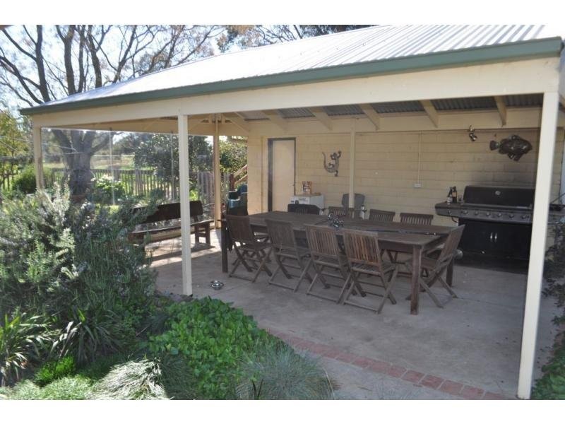 440 Ford Road, Byrneside VIC 3617