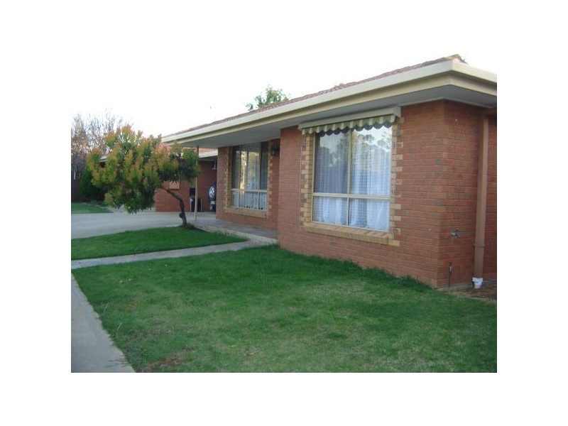 3/32 Service Street, Tatura VIC 3616