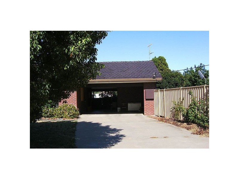 6 Knee Street, Tatura VIC 3616