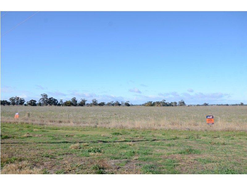 220 River Road, Kialla VIC 3631