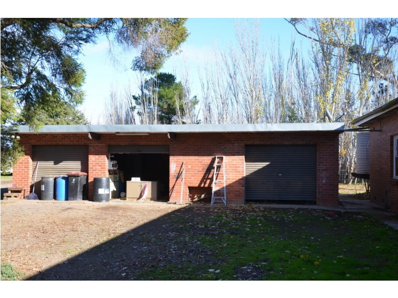 220 River Road, Kialla VIC 3631