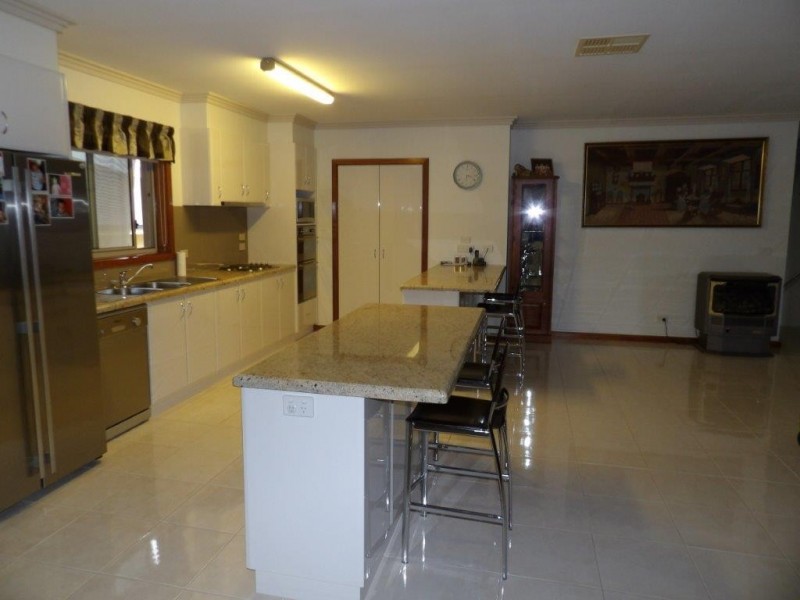 26 Apricot Circuit, Cobram VIC 3644