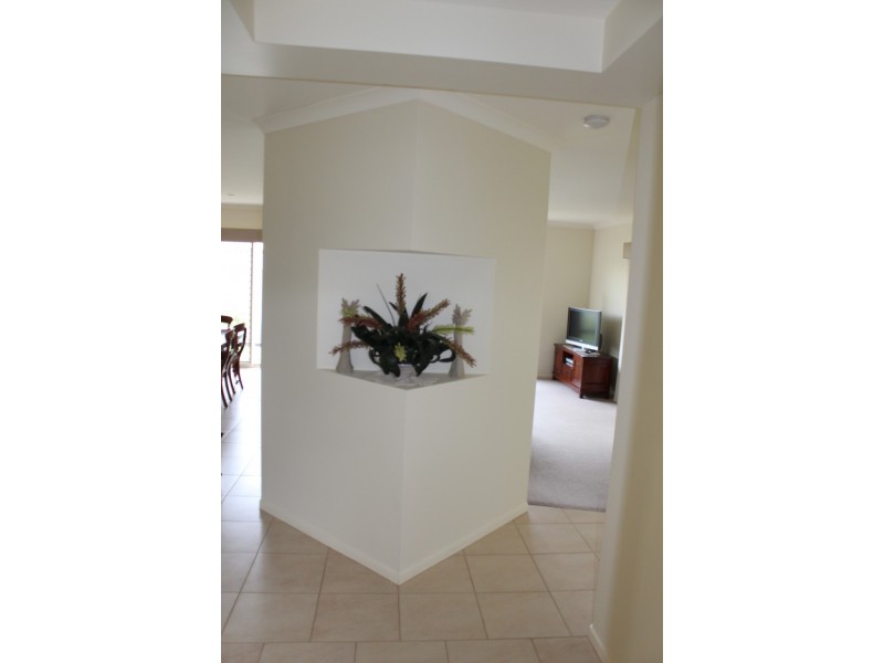 2 Riviera Close, Tatura VIC 3616