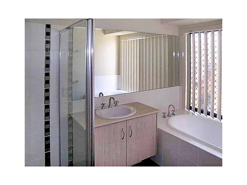 Pacific Pines QLD 4211