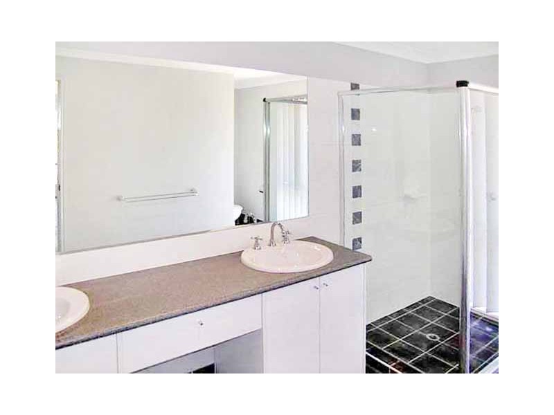 Pacific Pines QLD 4211