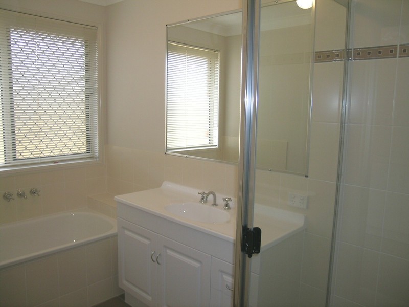 Eatons Hill QLD 4037