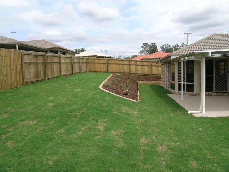 Eatons Hill QLD 4037