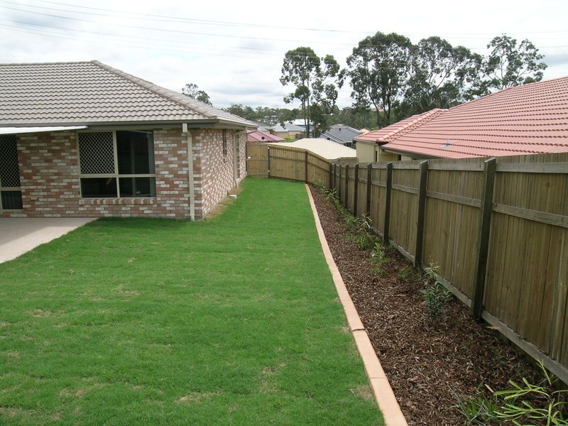 Eatons Hill QLD 4037