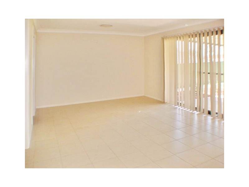 50 Churnwood Drive, Fletcher NSW 2287