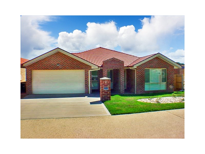 6 Adlard Street, Gungahlin ACT 2912