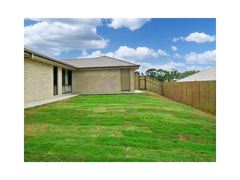 Eatons Hill QLD 4037