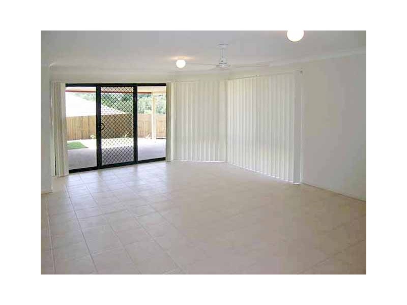 Eatons Hill QLD 4037