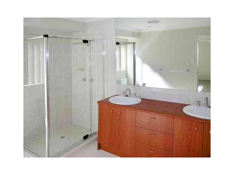 Eatons Hill QLD 4037