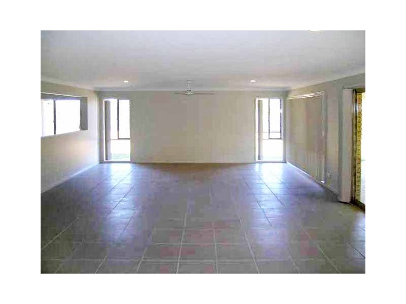 Eatons Hill QLD 4037