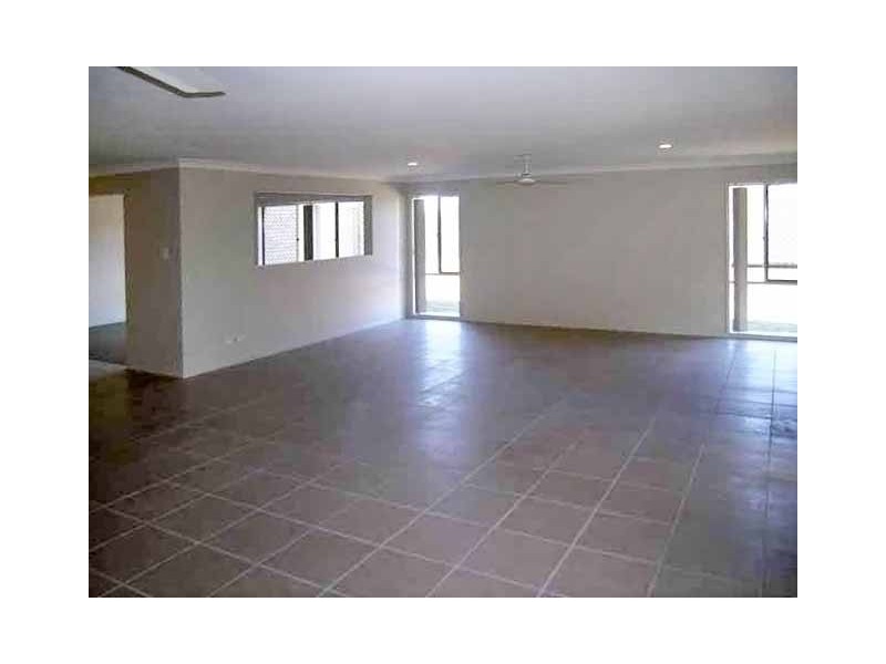 Eatons Hill QLD 4037